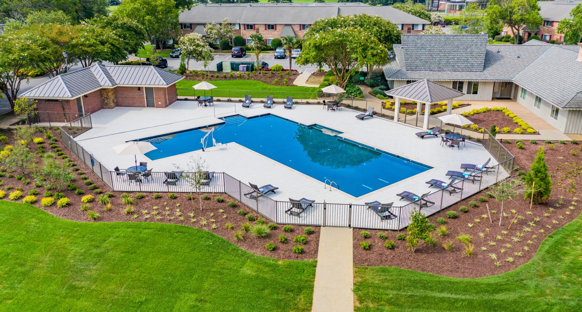 Pool amenities Waterford Apartments